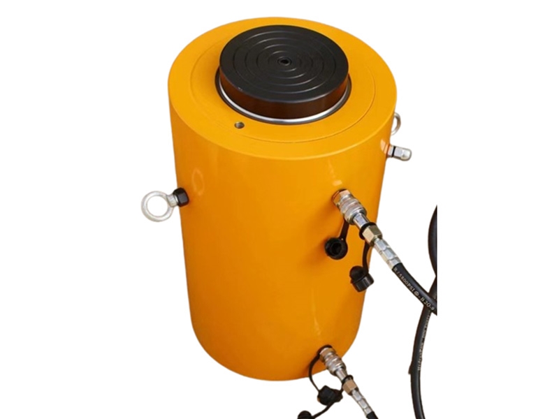 цилиндр двойного действия